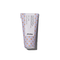 Davines This is an Invisible Serum: For Satiny Tousled Looks Packaging