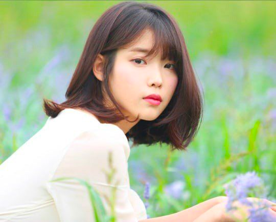 Clean Girl Aesthetic: Embracing Your Natural Beauty Through Hairstyles
