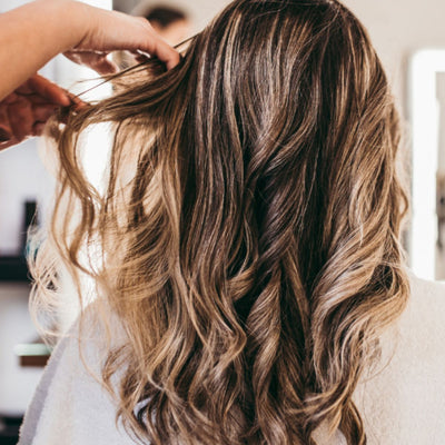 Achieve Beachy Waves at Home: A Guide to Using Sea Salt Spray on Filipino Hair