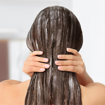 Rinse-Out Conditioner vs. Leave-In Conditioner: What’s the Difference?