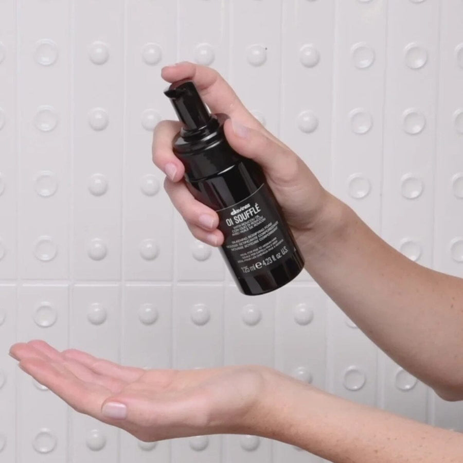Davines OI Soufflé: Silkening Bodifying Foam 125ml - HairMNL