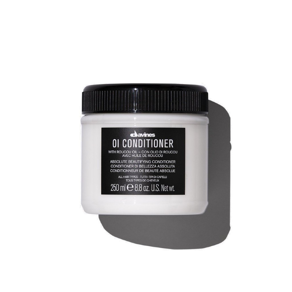 Davines OI Conditioner: Absolute Beautifying Conditioner with Roucou Oil 250ml