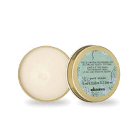 Davines This is a Medium Hold Finishing Gum: For Matte, Elastic Textures