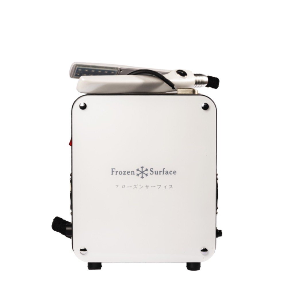 Le Couleur Frozen Iron Machine